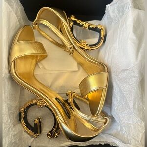 Dolce&Gabbana sculpted heels